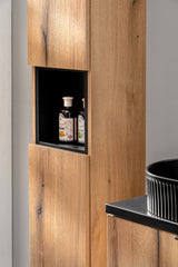 Badezimmer-Hochschrank Novira Coast Evoke Eiche 30 × 140 × 25 cm mit 2 Türen – ohne Griffe – Ansicht 5