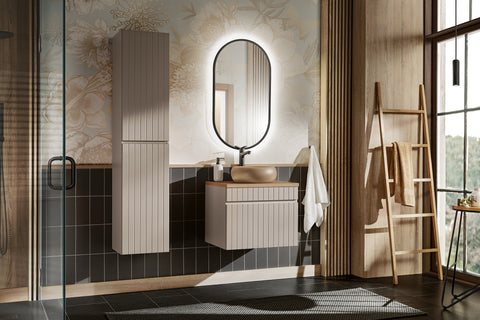 Badspiegel mit LED-Beleuchtung Apollon 50 × 90 cm – mit Rahmen, Rahmen Schwarz